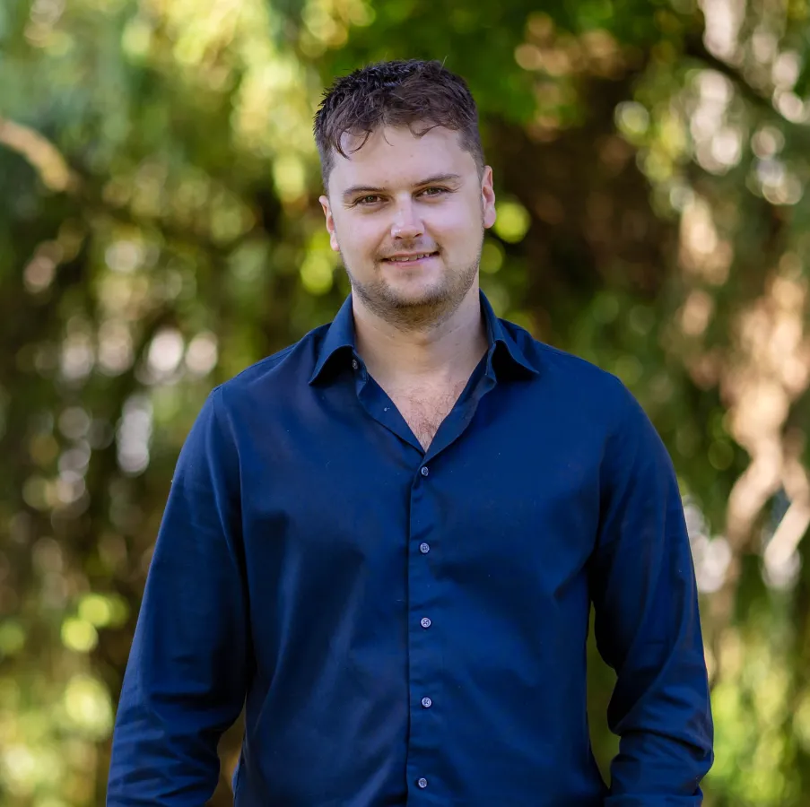 A passionate team of driven people who help accelerate ... - ecommit